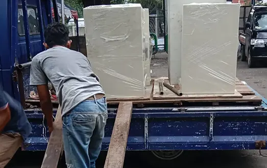 menjual-brankas-baru-dan-second